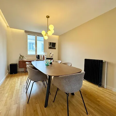 Сasa de vacaciones La Maison D Ernest, Avec Jardin, A Deux Pas De La Gare